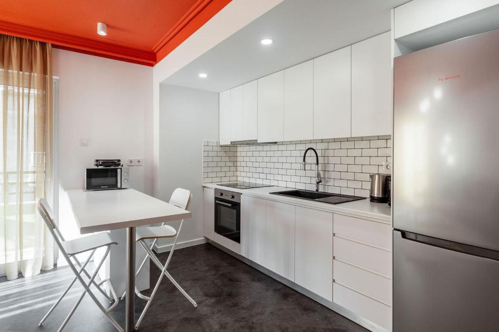 Onezerotwo By Zoia Living Aparthotel Athene Buitenkant foto